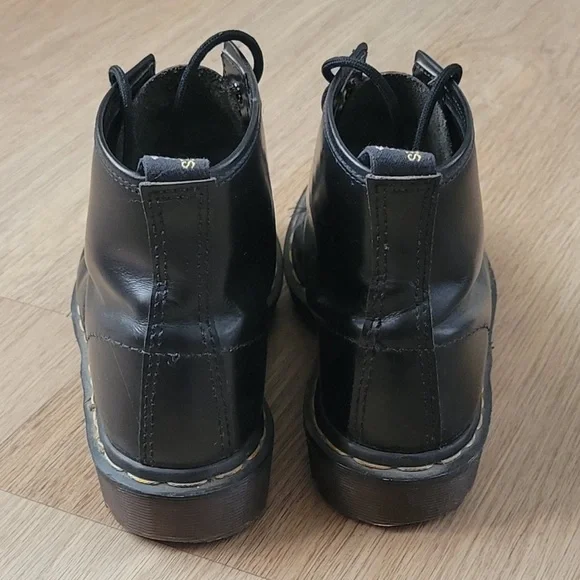 Vintage Dr. Martens 6 Eyelet Boots MIE SOLD SOLD - Picture 4 of 6